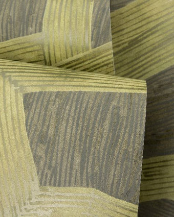 65792 Line and Leaf Crisscross Olive