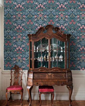 91903 Tales of the Manor Fleurmont Navy Blush