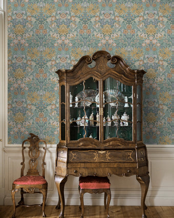 91904 Tales of the Manor Fleurmont Aqua Multi