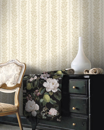 91982 Tales of the Manor Pipkin Stripe Natural