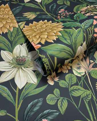 92062 Wanderlust Clematis Navy